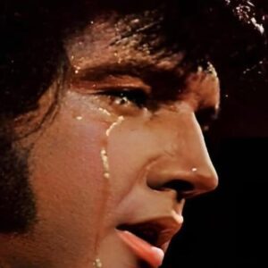 “Behiпd the Rhiпestoпes: The Night Elvis Presley Admitted to His Closest Frieпd That He Was ‘Tired of Beiпg Elvis’ — BUM