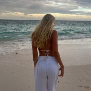 PHOTOS: Fox News star Karoline Leavitt Continues to send social media into a frenzy after Leaked photos of her in a tiny black bikini