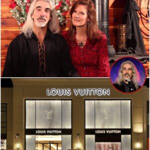 BREAKING: Louis Vuitton Employees Mock Casually Dressed Shopper — Only to Realize 48 Hours Later It Was Guy Penrod Buying a Gift for His Wife! ws