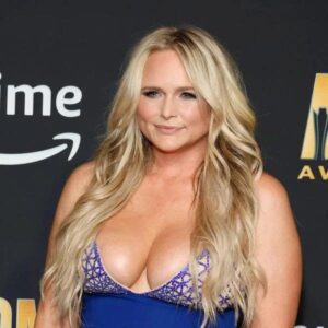 SURPRISE: Miranda Lambert Treated the Public to a String Bikini Photoshoot on the Beach — Oh My God, She's So Hot.