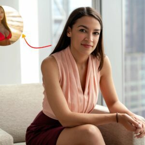 SURPRISE: Alexandria Ocasio-Cortez Stuns the Public With a Set of Thong Bikini Photos at the Beach na