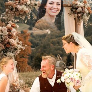 Country Singer Rory Feek Remarries!!!! Rory Feek has remarried — and it was all thanks, in part, to his daughter, Indiana.