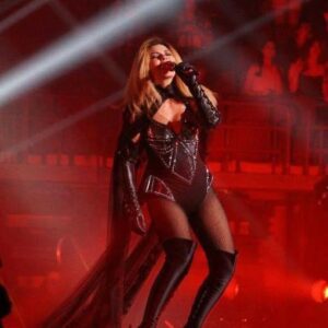 Shania Twain’s “No One Needs to Know”: The Gentle Song That Made Secret Love Universal 🌹🎶 nango