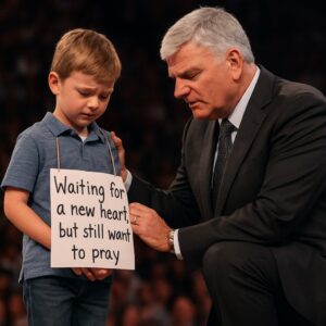 🔥 Franklin Graham invited a 6-year-old “heart warrior” named Ethan to pray on stage, creating a miraculous, tear-filled moment for 20,000 attendees.
