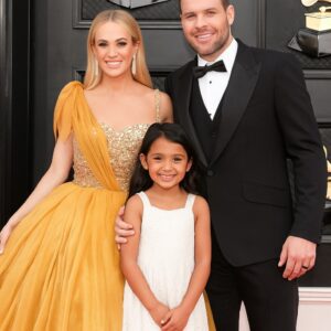 “More Than a Rescue — She’s One of Us: Carrie Underwood and Mike Fisher’s Heartfelt Family Moment”