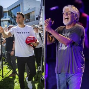 Bob Seger, at Charlie Kirk’s Utah event, broke down: “I was numb when I heard the gunsh0t and saw him f@ll… minutes earlier he asked me to hold a letter.”_cz
