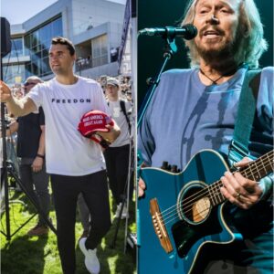 Barry Gibb, at Charlie Kirk’s Utah event, broke down: “I was numb when I heard the gunsh0t and saw him f@ll… minutes earlier he asked me to hold a letter.”_cz