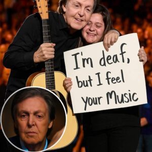 At his Amsterdam show, Paul McCartney created a moment that went far beyond music 🥹! Spotting a fan holding a sign that read, “I’m de@f, but I feel your music,”