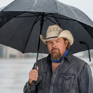 🚛 Every mile feels longer when you’re racing back to the one who’s waiting. Toby Keith turns that ache into music with “I’ll Wake You Up When I Get Home.” ws