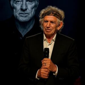 Barry Gibb Brings 70,000 Fans to Tears With Emotional Tribute to Robert Redford_cz