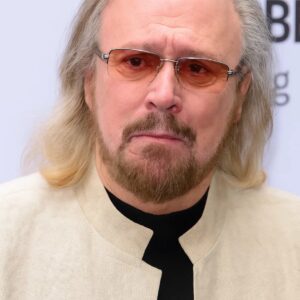 Barry Gibb Breaks His Silence: The Truth Behind the Legend_cz