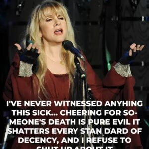 Stevie Nicks Strikes Back: A Voice of Outrage and Remembrance_cz