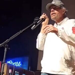 “The Song Toby Keith Never Wanted to Sing – But Had To” They say legends don’t break. ws