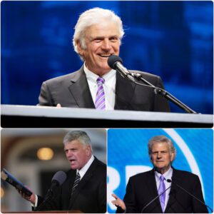 🚨 BREAKING NEWS: Franklin Graham silenced protest chants in Nashville not with anger, but by softly praying “God Bless America.”Rattan