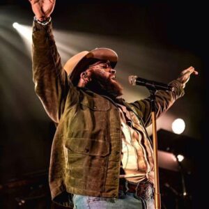 Teddy Swims’ “Lose Control”: A Heart-Wrenching Moment That Echoes Through Time. ws