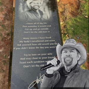 “TOBY KEITH’S LAST RIDE HOME 💔🎸” — He’s gone from the spotlight, but his voice still echoes through the red dirt of Oklahoma. ws