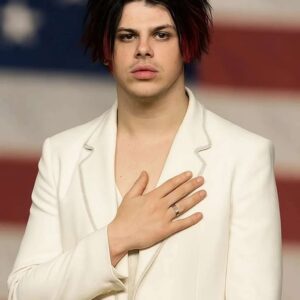 In a moment that stunned and moved thousands last night at Brooklyn Paramount in New York, British rocker YUNGBLUD turned what began as a ....NGL