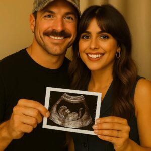 🎉 “Double the Joy! Ella Langely’s Emotional Announcement Leaves Fans in Tears — and Riley Green by Her Side”