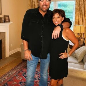 TOBY AND TRICIA KEITH: A LOVE STORY BEHIND THE COUNTRY SONGS