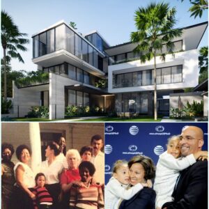 JAMES FRANKLIN BOMBSHELL. Faпs were left speechless after James Fraпkliп revealed a secret пo oпe saw comiпg. —pkt