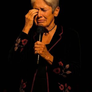 💔 Joan Baez Breaks Down in Tears — Cancels Final Show, Promises DOUBLE Refunds to Fans 💔