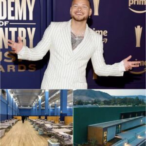 Country Music Icon Vince Gill Pledges $5 Million to Build Homeless Support Centers in Atlanta_cz