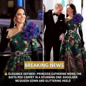 Princess Catherine stole the spotlight at the BAFTAs, gliding down the red carpet in a breathtaking one-shoulder Alexander McQueen gown that redefined modern royalty.👑 RT