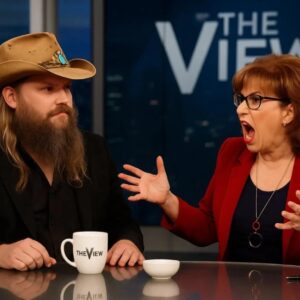 Chris Stapleton’s Bald Benediction: Shaving for the Brave – A Country Soul’s Silent Salute to Kids Fighting Cancer nh