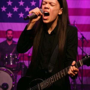 BREAKING NEWS: Courtney Hadwin Silences “No King” Protest With a Single Song — And 25,000 Voices Followed.