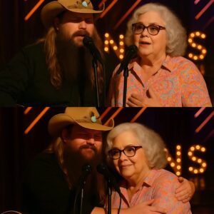 Chris Stapleton’s Whispered Vow: “Mom, May I Sing This Song With You?” – The Unrehearsed Duet That Dissolved a Stadium to Tears lht