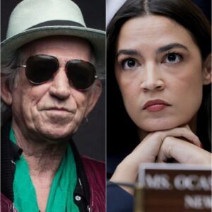 KEITH RICHARDS JUST ENDED AOC’S SPEECH IN 11 SECONDS WITH A SINGLE SENTENCE THAT MADE THE ENTIRE TEXAS CROWD ROAR cz