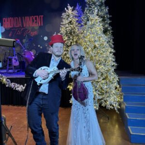 THEY TOLD RHONDA VINCENT “LET’S DO ‘MARY, DID YOU KNOW?’ LIKE IT’S 2001 AGAIN” — THEN THIS HAPPENED - ws