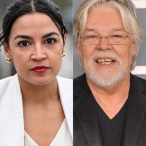 Bob Seger JUST ENDED AOC’S SPEECH IN 11 SECONDS WITH A SINGLE SENTENCE THAT MADE THE ENTIRE TEXAS CROWD ROAR..-2.10
