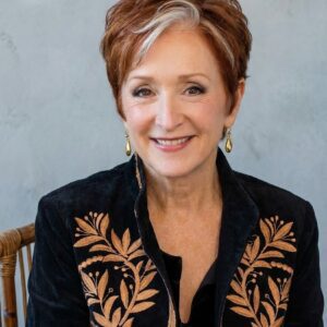 POP ICON REBORN!Bonnie Raitt Stuns Fans with a Bold New Look That’s Breaking the Internet🎸! Krixi