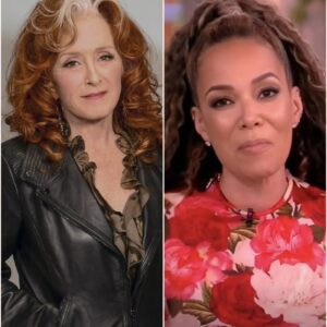 That was the line Sunny Hostin let slip live on The View, as the table laughed casually about Bonnie Raitt making a rare U.S. talk-show appearance. T1
