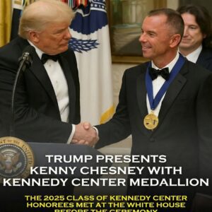 🎤 THE HEARTLAND HONORED: Kenny Chesney’s Kennedy Center Moment lht