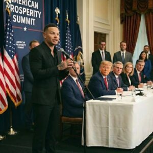 “What If” We Don’t Have a Future? Kane Brown’s Deafening Silence at Davos cz