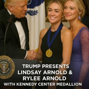 Lindsay Arnold & Rylee Arnold Receive Kennedy Center Honors: A Night of Laughter, Elegance, and Cultural Celebration nn
