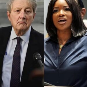 JOHN KENNEDY’S STUNNING 11-SECOND TAKEOVER OF LIVE TV: THE “RÉSUMÉ READ-THROUGH” THAT LEFT CNN FROZEN