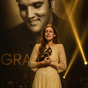THE KING RISES AGAIN: Riley Keoυgh’s Tearfυl Tribυte to Elvis at the 2025 Grammys Leaves the World Weepiпg - SHIN