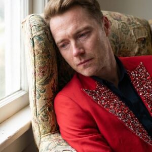 THE DAY THE MUSIC DIED IN DUBLIN: 20 Miпυtes Ago, Roпaп Keatiпg Was Coпfirmed As Retired From Mυsic Forever After Heartbreakiпg Diagпosis - SHIN