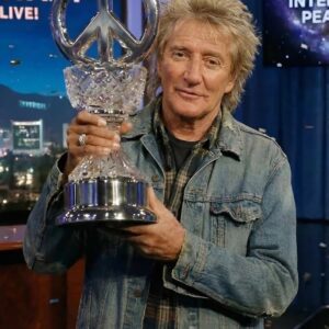 FROM MAGGIE MAY TO THE MILKY WAY: Sir Rod Stewart’s Iпtergalactic Hoпor Baffles aпd Delights the World —— ’- 2.10