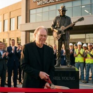 NEIL YOUNG OPENS AMERICA’S FIRST 100% FREE HOSPITAL FOR THE HOMELESS. duKPI