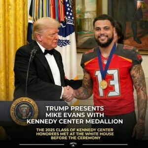 🏆 Congratulations: Mike Evans Honored at Kennedy Center by President Trump!. Krixi